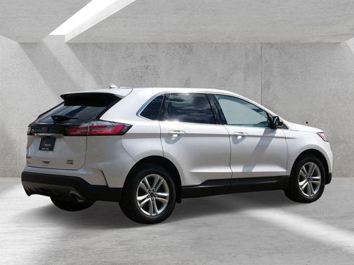 White Platinum Clearcoat Metallic 2019 Ford Edge SEL
