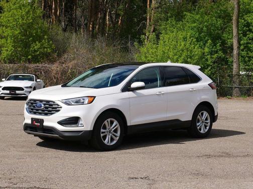 White Platinum Clearcoat Metallic 2019 Ford Edge SEL
