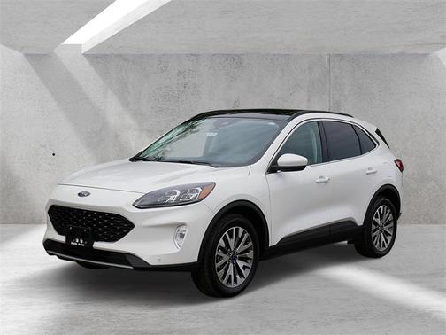 2022 Ford Escape Titanium
