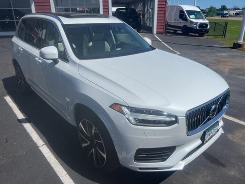2020 Volvo XC90 T6 Momentum 6 Passenger