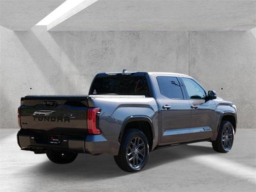 2023 Toyota Tundra Hybrid Platinum
