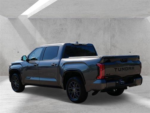 2023 Toyota Tundra Hybrid Platinum
