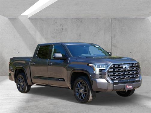 2023 Toyota Tundra Hybrid Platinum