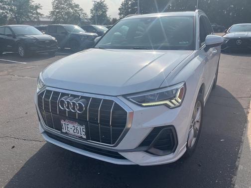 2021 Audi Q3 45 S line Premium