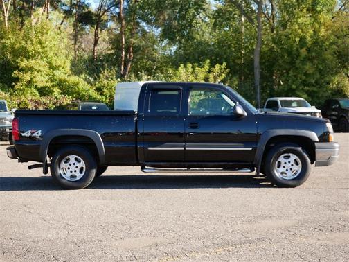 2004 Chevrolet Silverado 1500 LT Extended Cab
