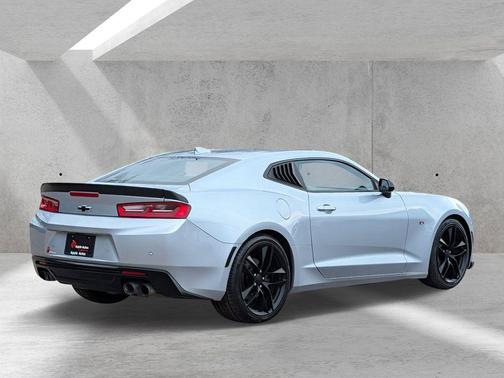 2017 Chevrolet Camaro 2LT
