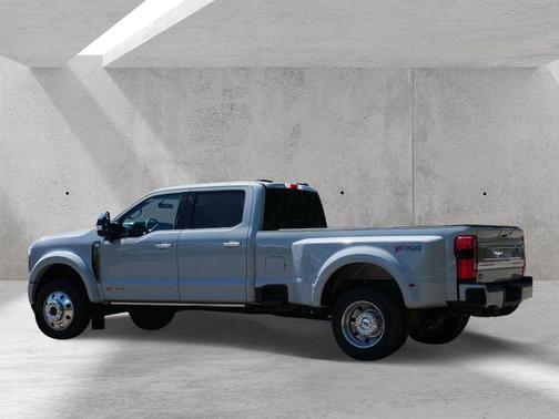 Avalanche 2026 Ford F-450 Platinum