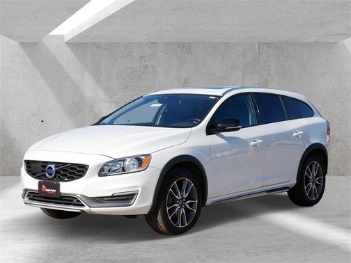 2015 Volvo V60 Cross Country T5