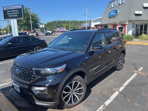 2022 Ford Explorer ST-Line