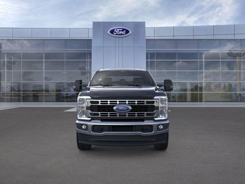 2025 Ford F-350 XLT