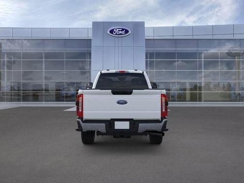 2025 Ford F-350 XLT