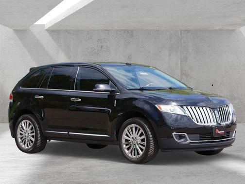 Tuxedo Black 2015 Lincoln MKX Base