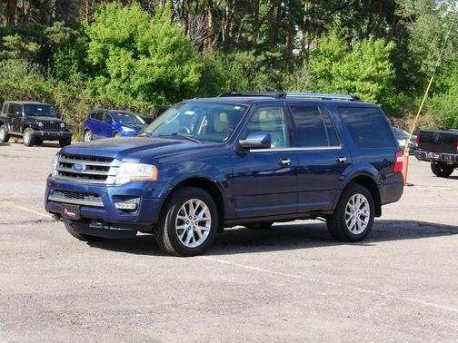 Blue 2017 Ford Expedition Limited