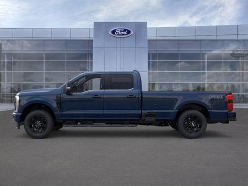 2025 Ford F-350 Lariat Super Duty