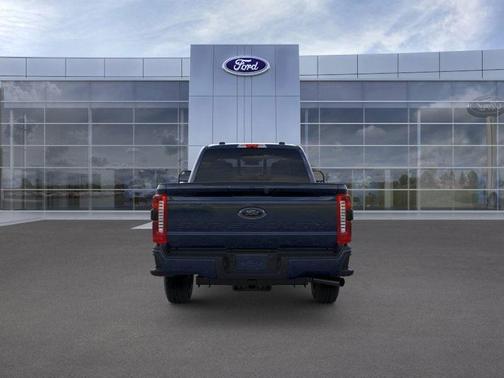 2025 Ford F-350 Lariat Super Duty