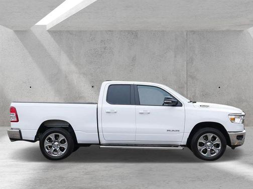 Bright White Clearcoat 2022 RAM 1500 Big Horn