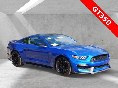 2017 Ford Shelby GT350 Base