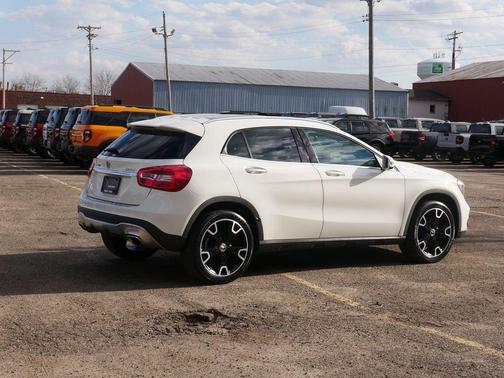 2018 Mercedes-Benz GLA 250 Base 4MATIC