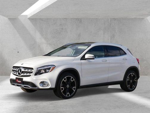 2018 Mercedes-Benz GLA 250 Base 4MATIC