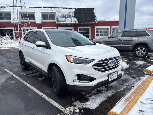 2020 Ford Edge Titanium