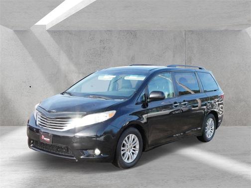 2015 Toyota Sienna L