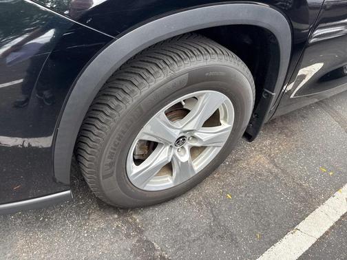 2021 Toyota Highlander L