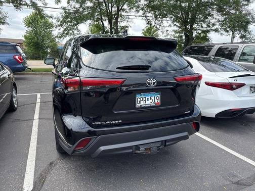 2021 Toyota Highlander L
