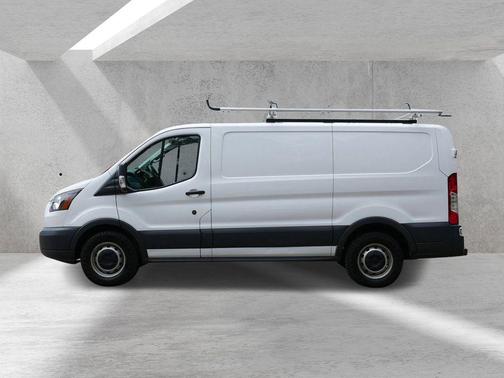 Oxford White 2018 Ford Transit-150 Base