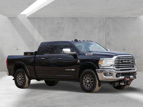 Diamond Black 2022 RAM 3500 Longhorn
