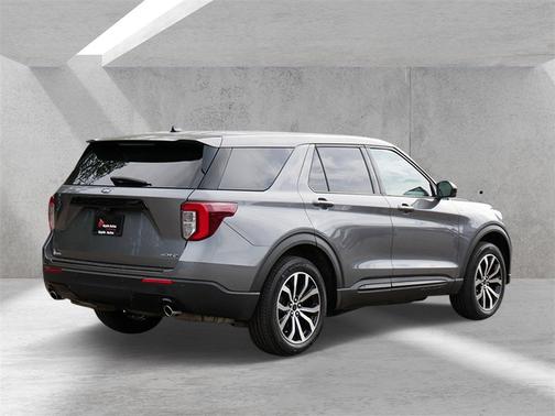 2022 Ford Explorer ST-Line
