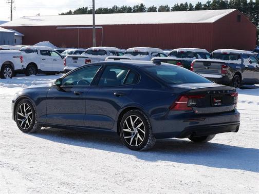 2019 Volvo S60 T6 Momentum