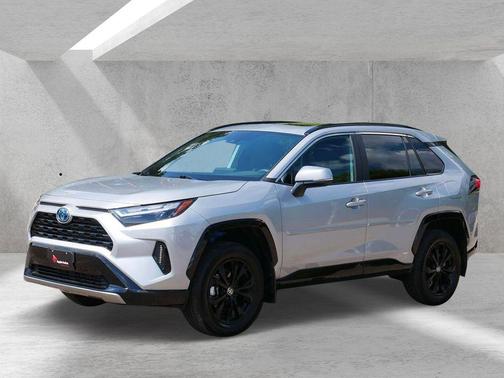 Silver Sky Metallic 2024 Toyota RAV4 Hybrid SE