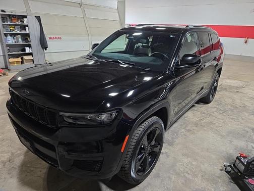 2022 Jeep Grand Cherokee L Laredo