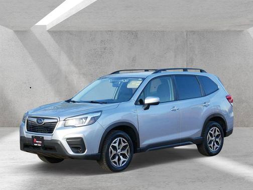 Ice Silver Metallic 2020 Subaru Forester Premium