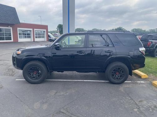2024 Toyota 4Runner TRD Off Road Premium
