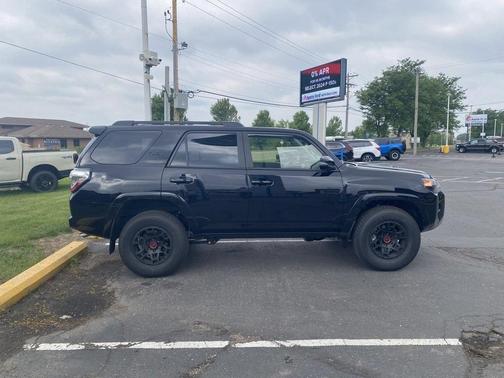 2024 Toyota 4Runner TRD Off Road Premium