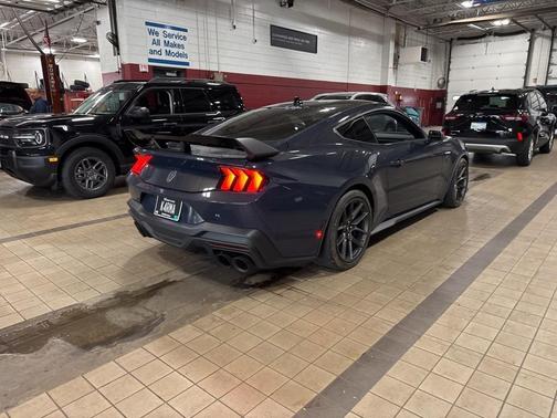 2024 Ford Mustang Dark Horse