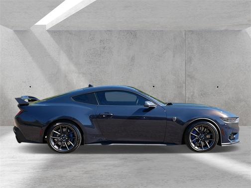 2024 Ford Mustang Dark Horse