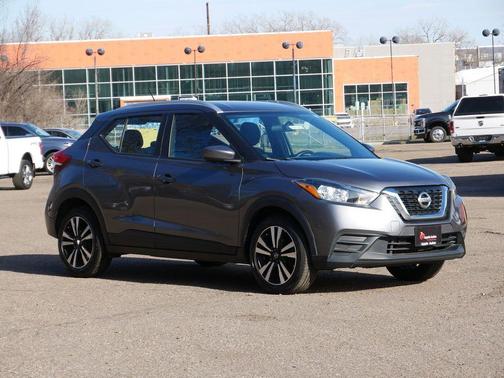 Gun Metallic 2019 Nissan Kicks SV
