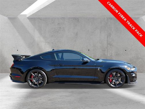 2021 Ford Shelby GT500 Base