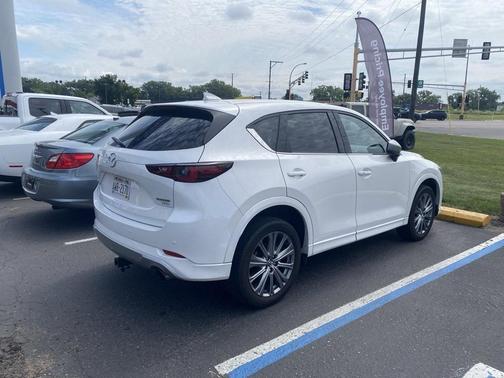 2024 Mazda CX-5 Signature
