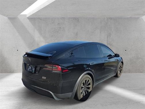 2023 Tesla Model X Plaid