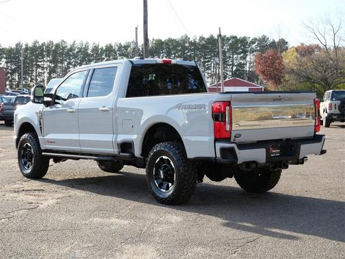 2025 Ford F-350 Platinum