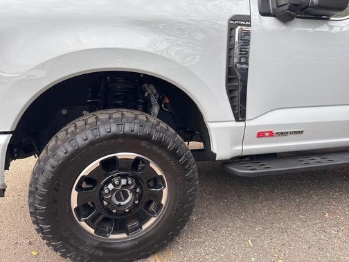 2025 Ford F-350 Platinum