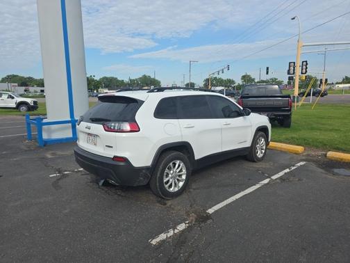 2022 Jeep Cherokee Latitude Lux
