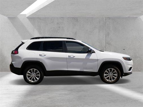 2022 Jeep Cherokee Latitude Lux