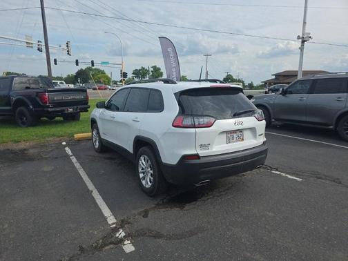 2022 Jeep Cherokee Latitude Lux