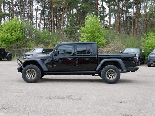 Black Clearcoat 2023 Jeep Gladiator Rubicon