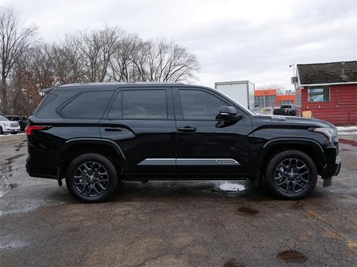 2025 Toyota Sequoia Platinum