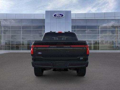2025 Ford F-150 Lightning Platinum